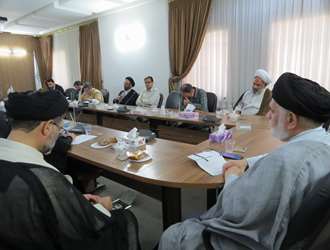 برگزاری نشست هم‌اندیشی استادان دانشکده علوم قرآنی قم با موضوع ارتقای کیفیت آموزش
