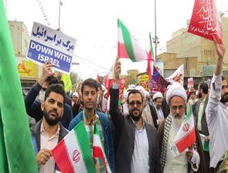 حضور دانشجویان و کارکنان دانشکده علوم قرآنی قم در راهپیمایی یوم الله 13 آبان